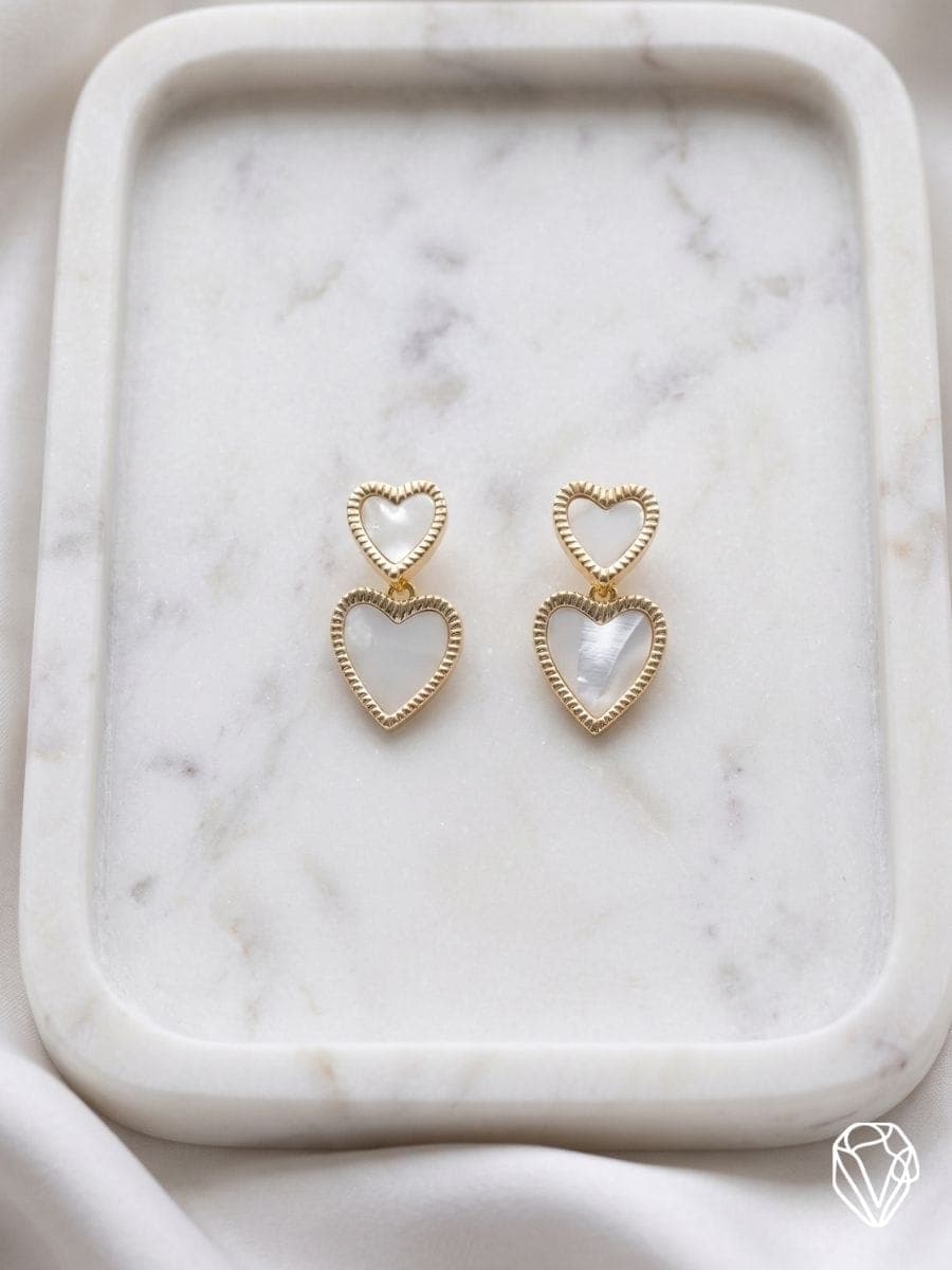 Aretes Corazon Nacar — Oro Laminado Americano | Varelis Joyería