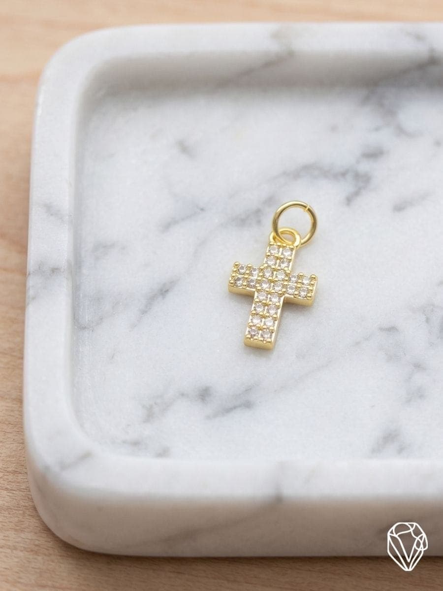 Dije Cruz Pave — Oro Laminado Americano | Varelis Joyería