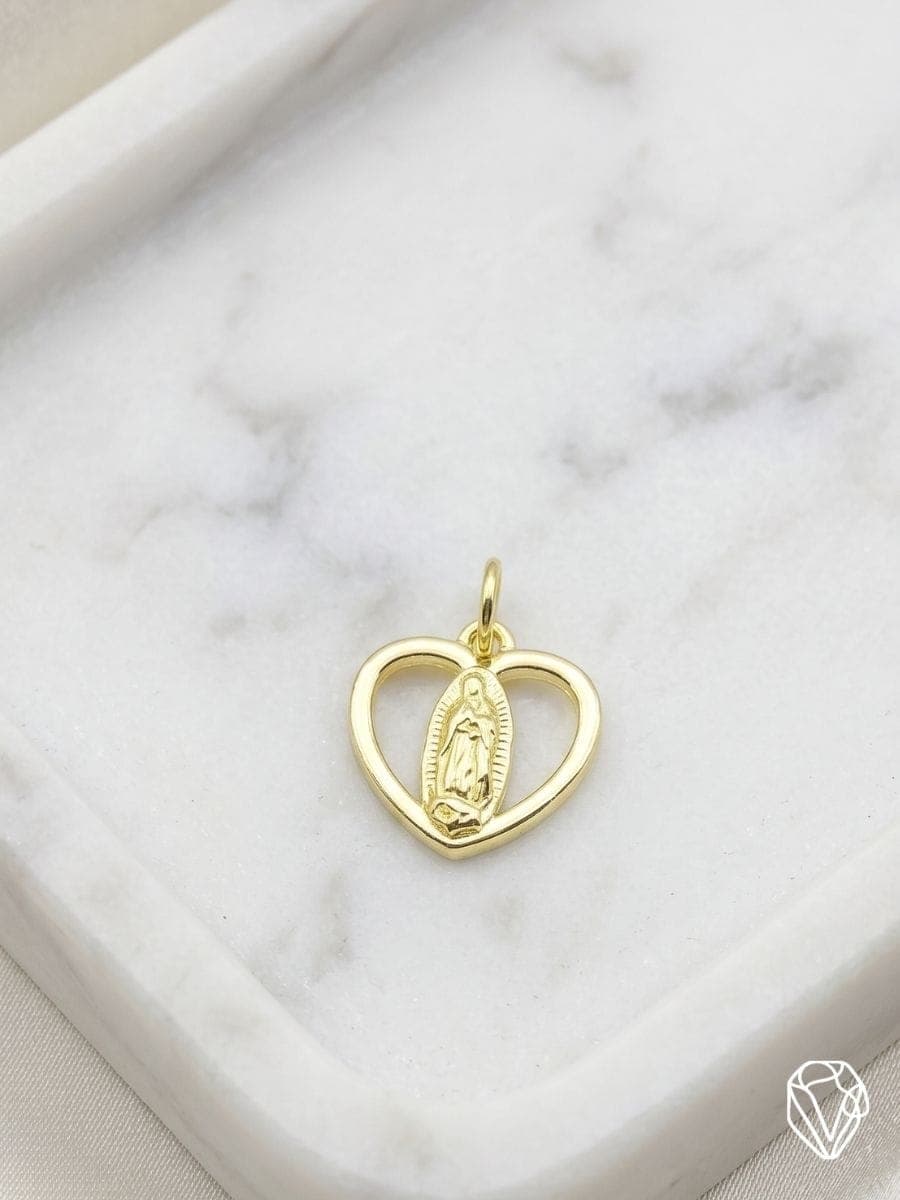 Dije Corazon Virgen — Oro Laminado Americano | Varelis Joyería
