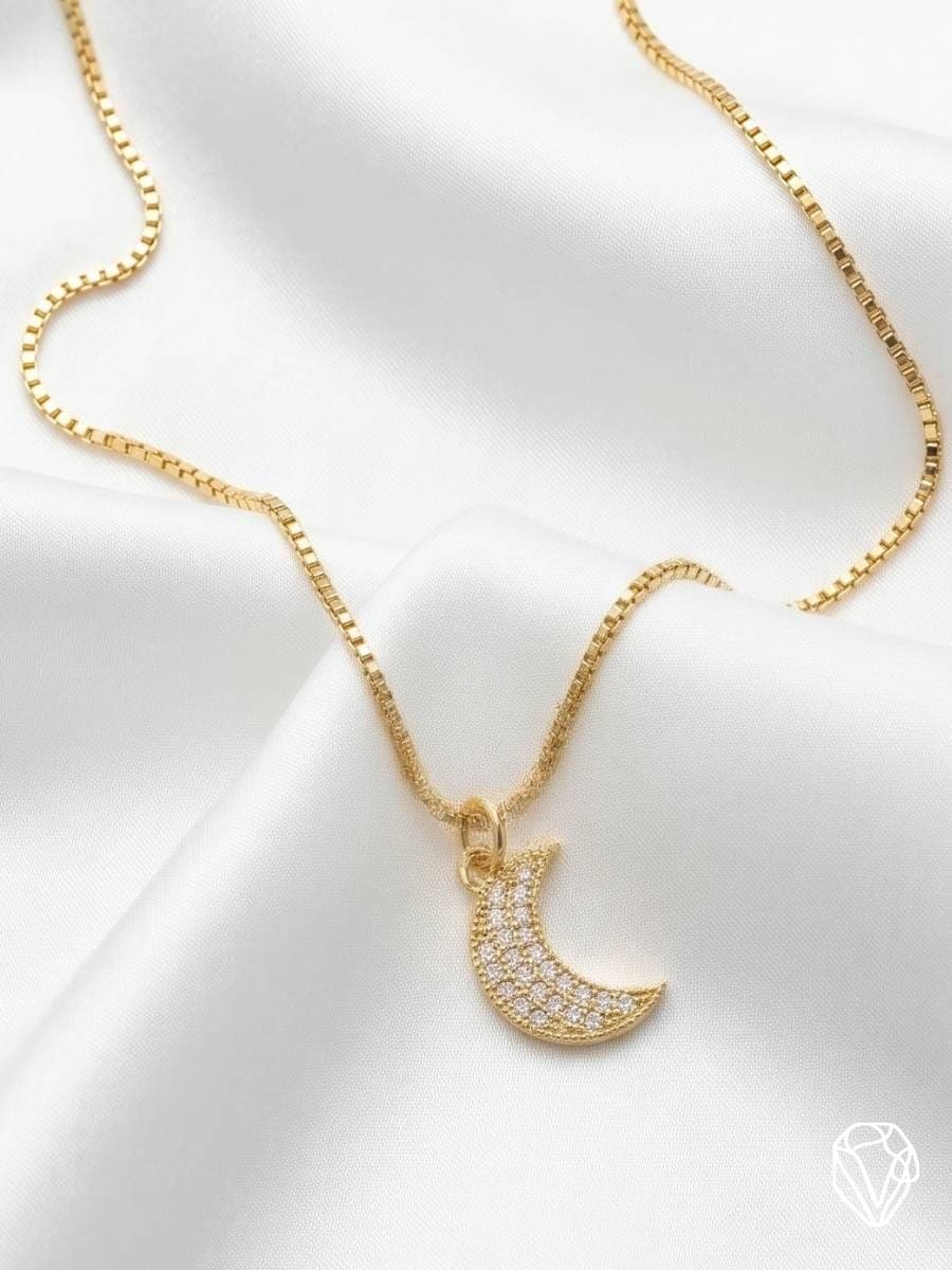 Dije Luna — Oro Laminado Americano | Varelis Joyería