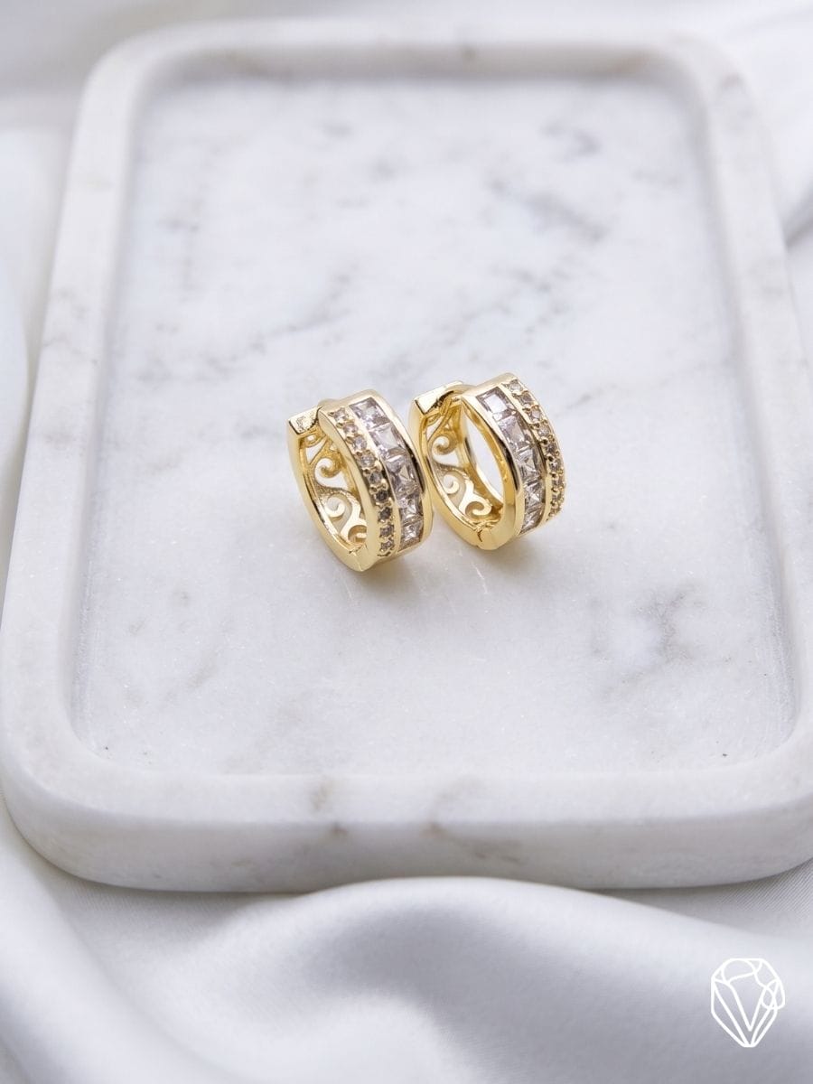Aretes Argolla Filigrana — Oro Laminado Americano | Varelis Joyería