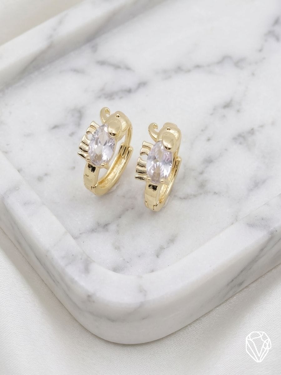 Aretes Elefante Cristal — Oro Laminado Americano | Varelis Joyería