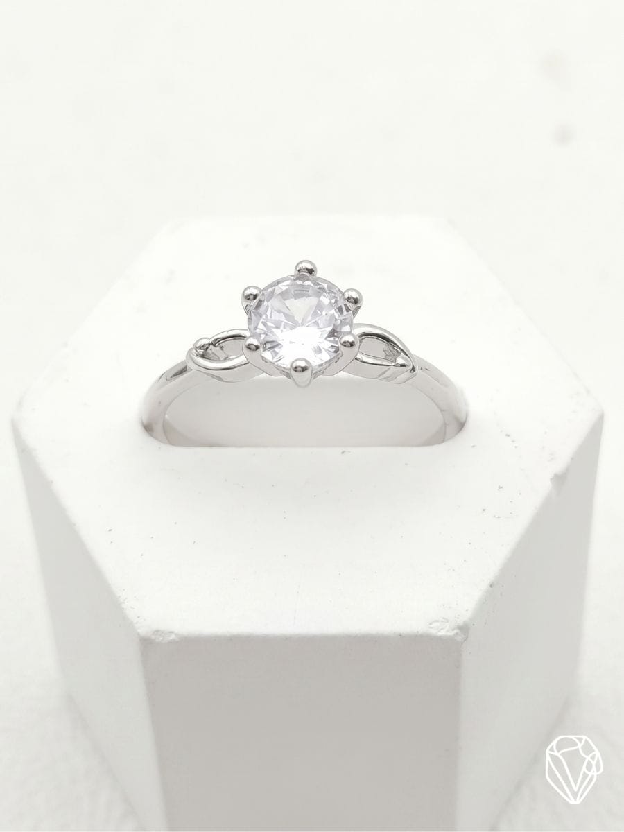 Anillo Ajustable Solitario — Oro Laminado Americano | Varelis