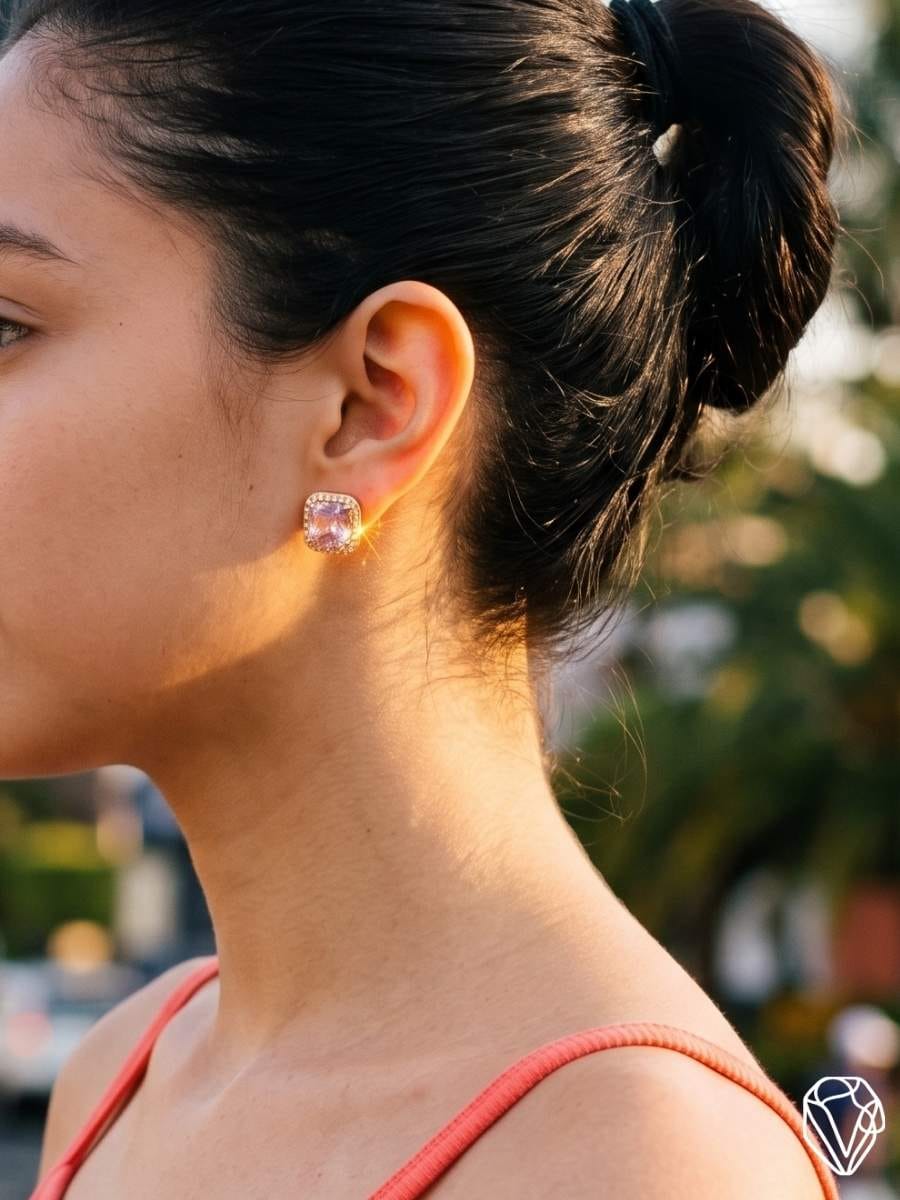 Aretes Cuadrados con Circonia Rosa — vista 2