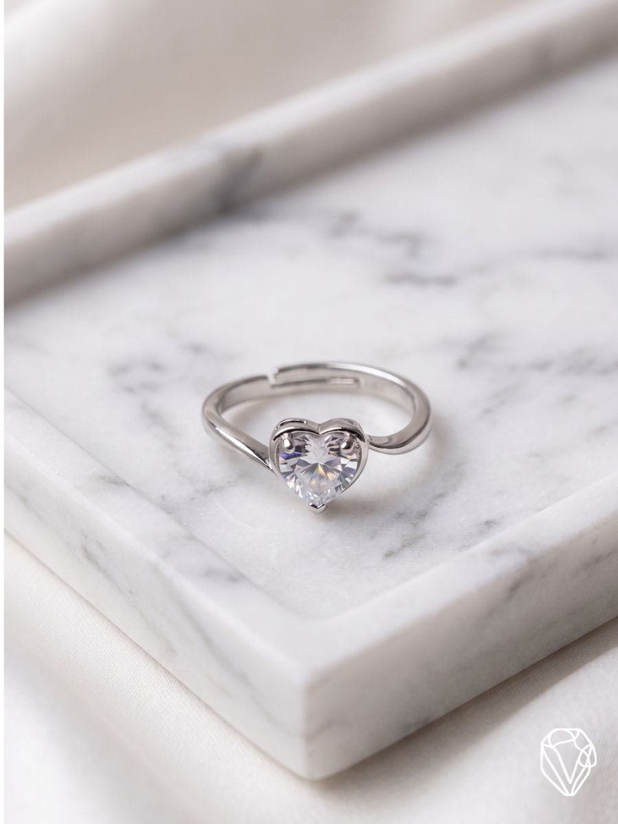 Anillo Ajustable Corazón — Oro Laminado Americano | Varelis