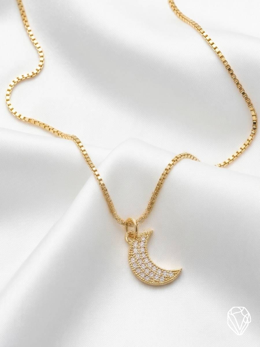 Dije Luna — Oro Laminado Americano | Varelis Joyería