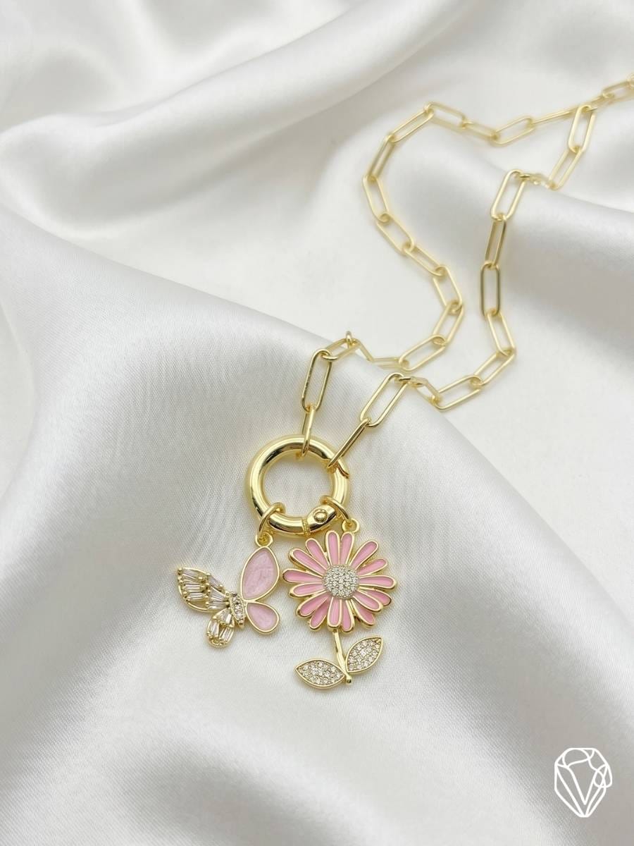 Collar Flor Rosa — Oro Laminado Americano | Varelis