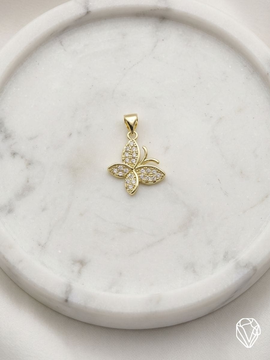 Dije Mariposa con Pavé — Oro Laminado Americano | Varelis Joyería