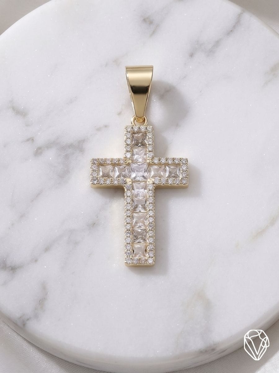 Dije Cruz con Circonias — Oro Laminado Americano | Varelis Joyería